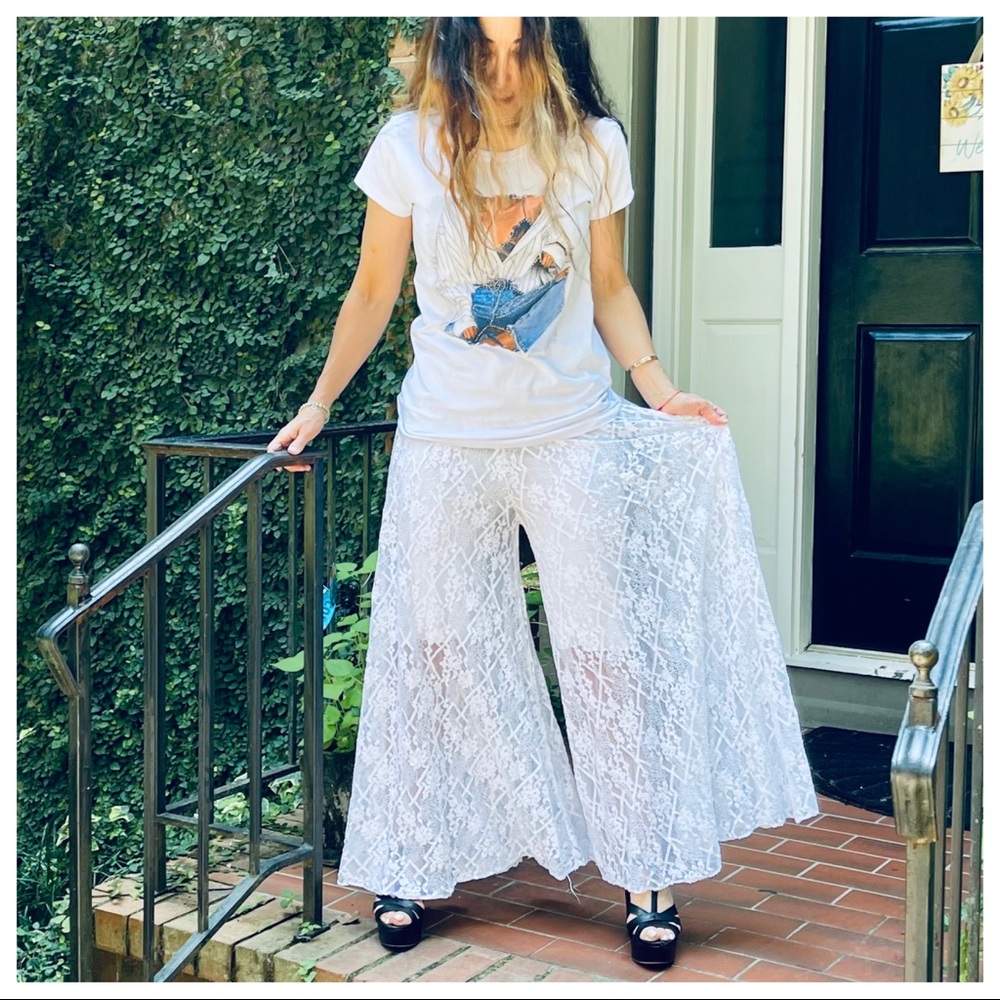28 Made in Italy Gorgeous in Lace wide leg pants - Picture 5 of 9